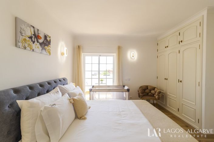 Image No.42-6 Bed Villa for sale