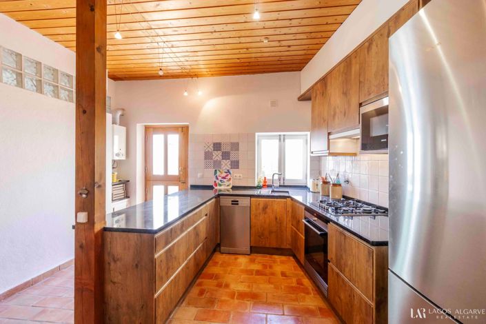 Image No.10-3 Bed Townhouse for sale