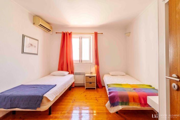 Image No.25-3 Bed Townhouse for sale