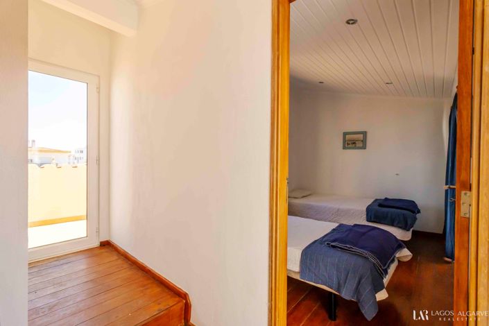 Image No.27-3 Bed Townhouse for sale