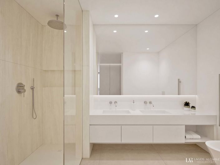 Image No.15-4 Bed Villa for sale