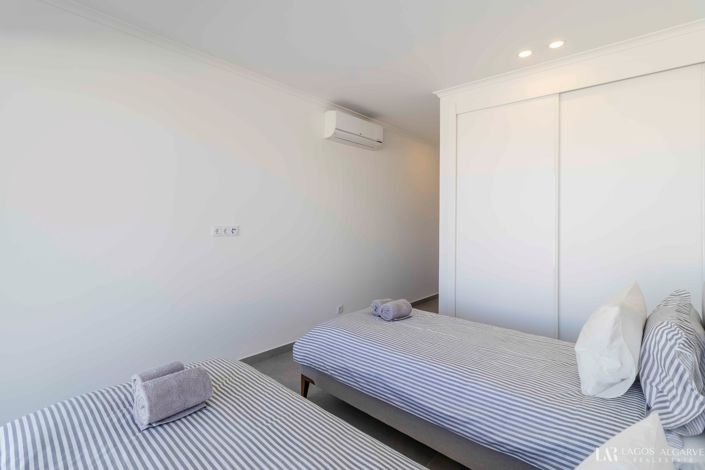 Image No.22-3 Bed Villa for sale