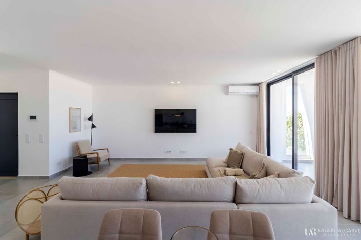 Image No.5-3 Bed Villa for sale