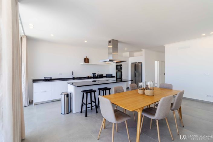 Image No.7-3 Bed Villa for sale