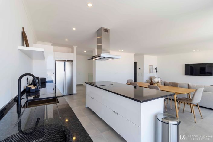 Image No.8-3 Bed Villa for sale