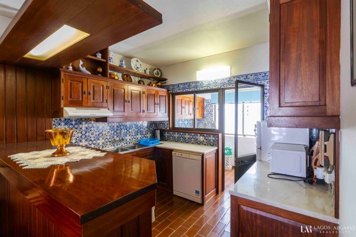 Image No.19-5 Bed Villa for sale