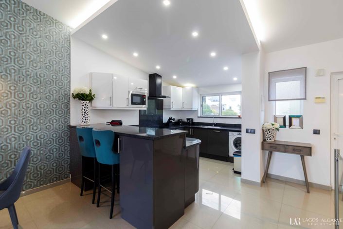 Image No.11-2 Bed Villa for sale