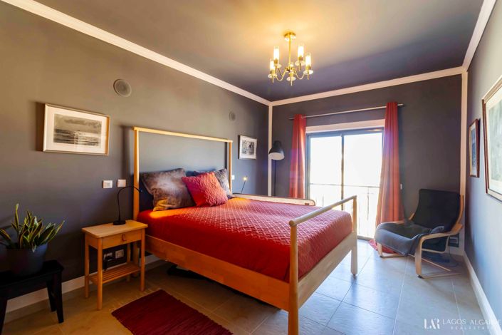 Image No.22-3 Bed Apartment for sale