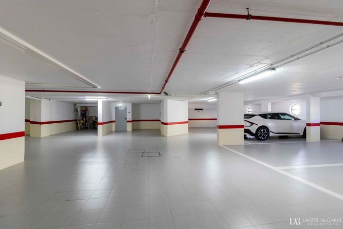 Image No.27-3 Bed Apartment for sale