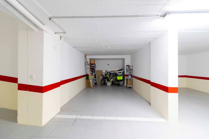 Image No.28-3 Bed Apartment for sale