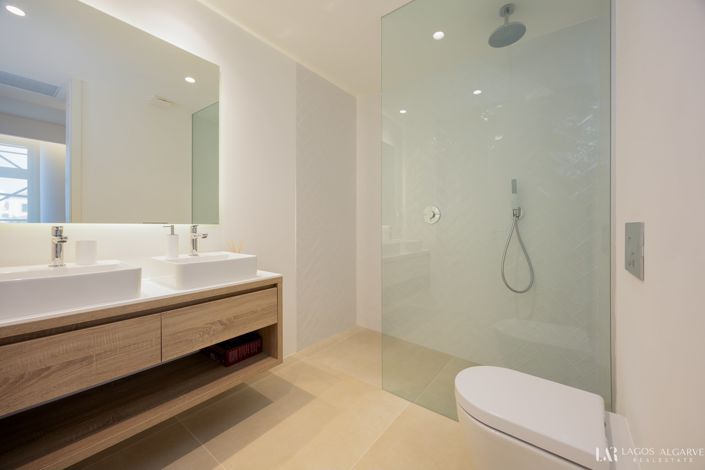 Image No.18-2 Bed Apartment for sale