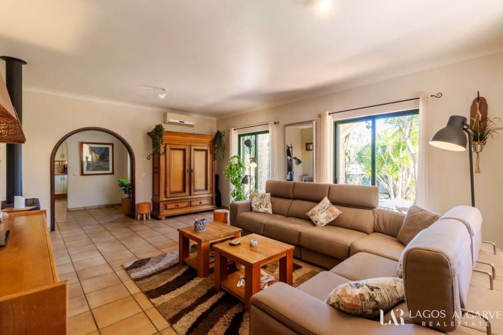 Image No.15-4 Bed Villa for sale