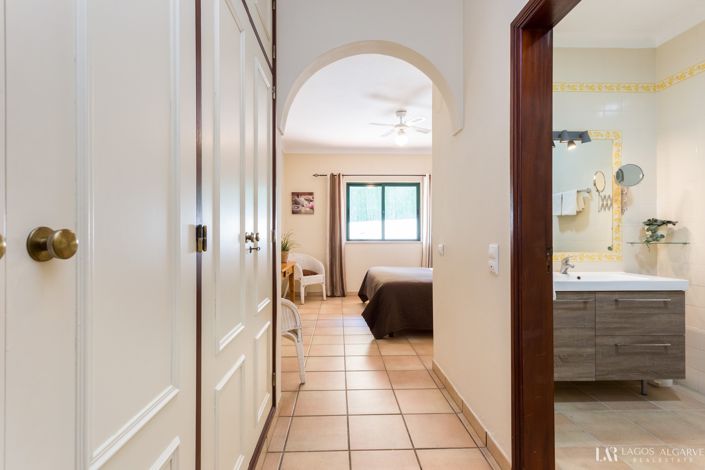 Image No.23-4 Bed Villa for sale