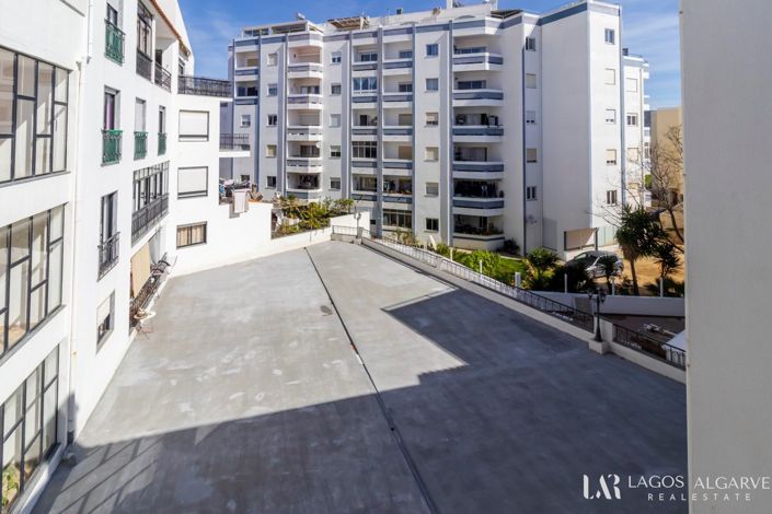 Image No.25-2 Bed Apartment for sale