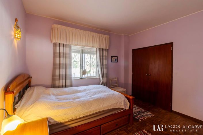 Image No.21-2 Bed Apartment for sale