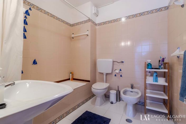 Image No.19-2 Bed Apartment for sale