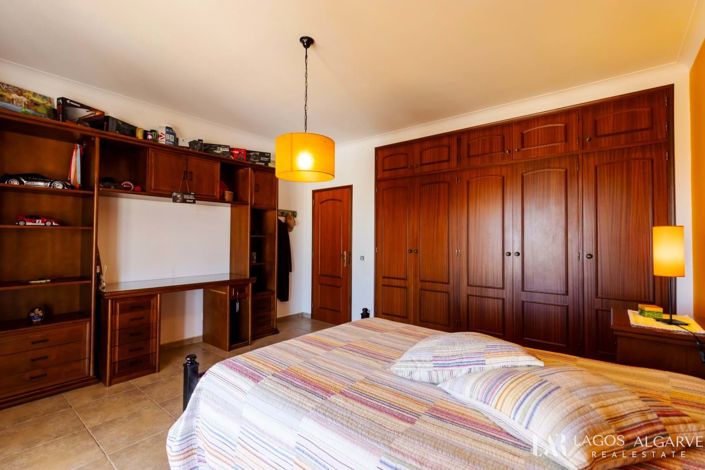 Image No.29-5 Bed Villa for sale