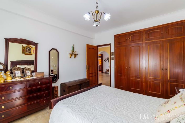 Image No.33-5 Bed Villa for sale