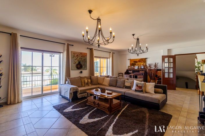 Image No.9-5 Bed Villa for sale