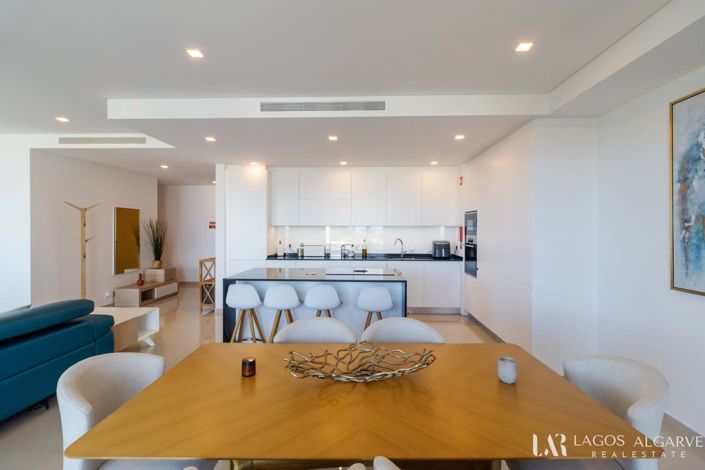 Image No.12-3 Bed Apartment for sale