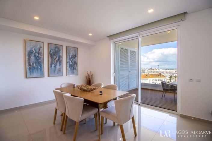 Image No.18-3 Bed Apartment for sale