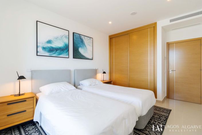 Image No.29-3 Bed Apartment for sale