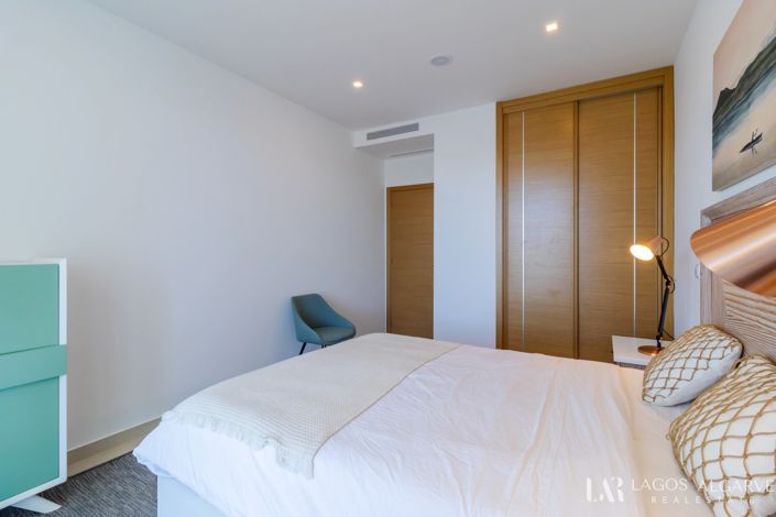 Image No.33-3 Bed Apartment for sale