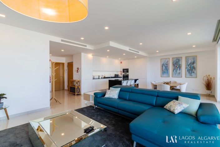 Image No.8-3 Bed Apartment for sale