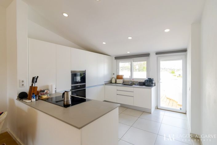 Image No.12-3 Bed Villa for sale