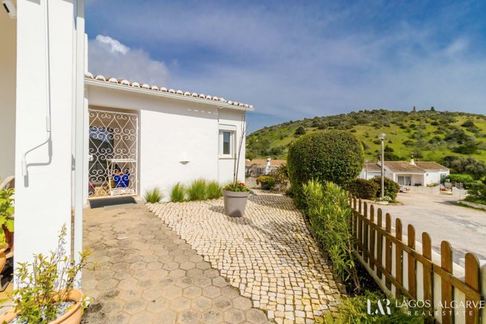 Image No.3-3 Bed Villa for sale