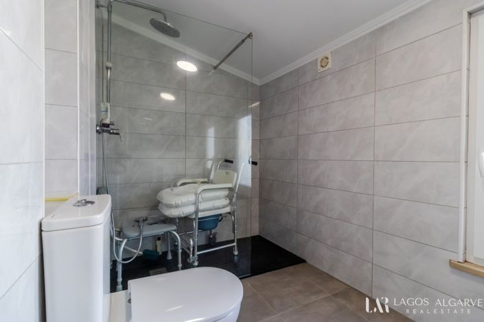 Image No.23-3 Bed Villa for sale