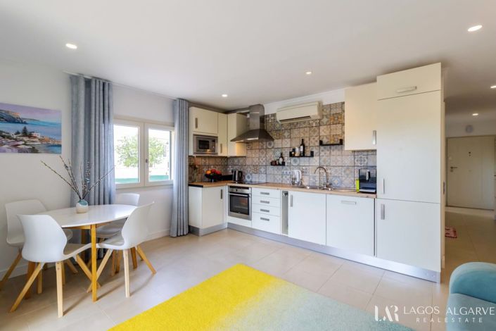 Image No.12-2 Bed Villa for sale