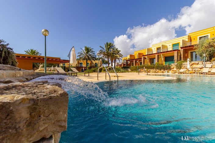 Image No.7-2 Bed Villa for sale