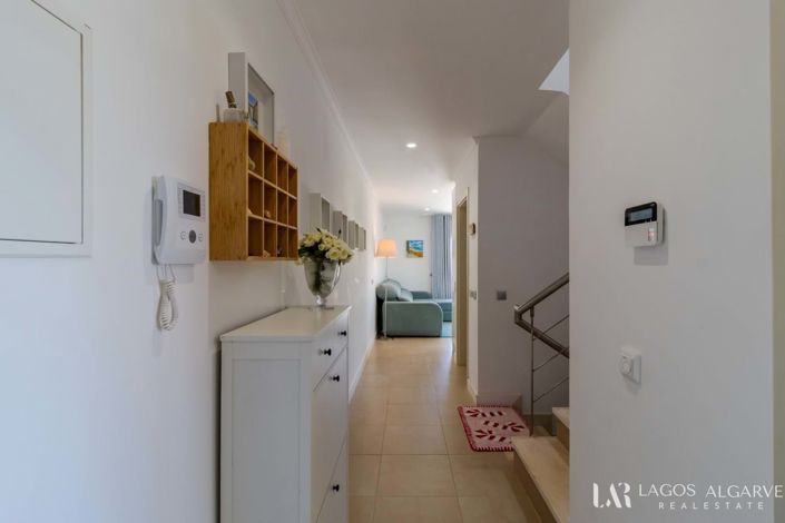 Image No.9-2 Bed Villa for sale