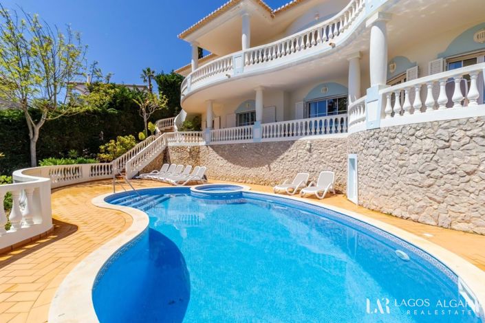 Image No.18-5 Bed Villa for sale