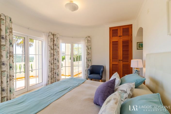 Image No.25-5 Bed Villa for sale