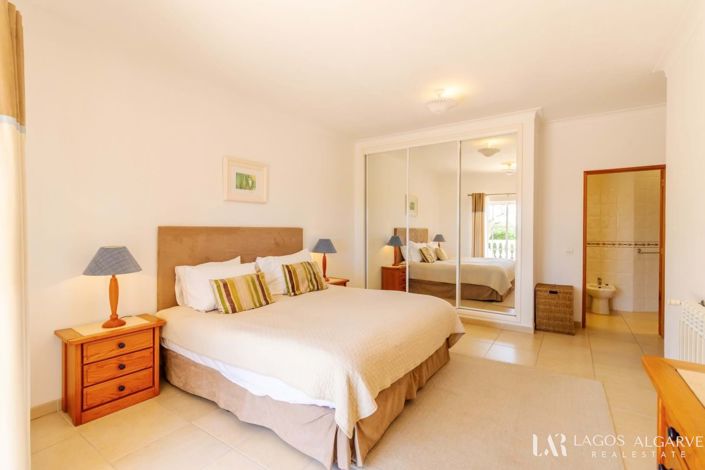 Image No.32-5 Bed Villa for sale