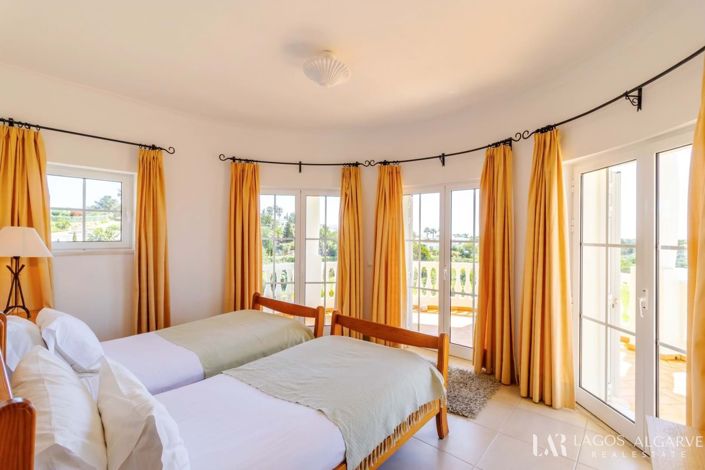 Image No.37-5 Bed Villa for sale