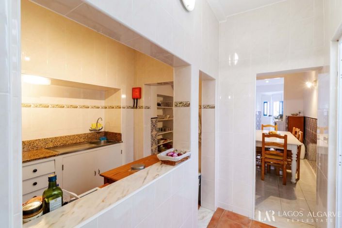 Image No.12-3 Bed Villa for sale