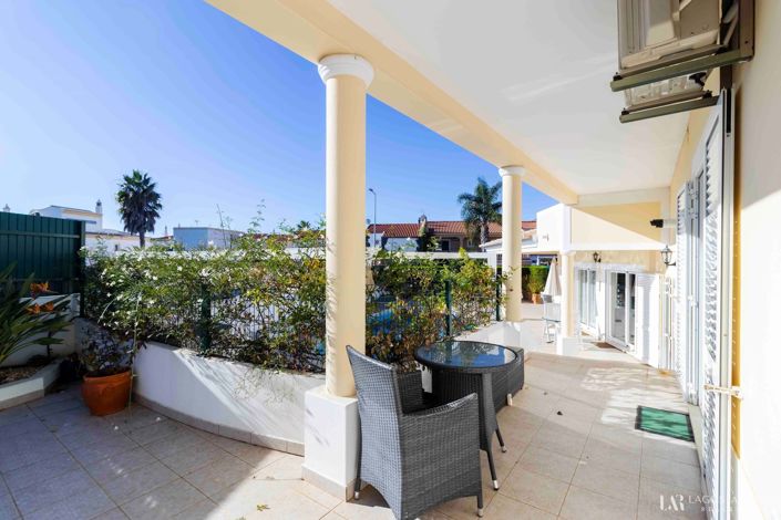 Image No.28-4 Bed Villa for sale