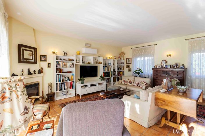 Image No.8-4 Bed Villa for sale