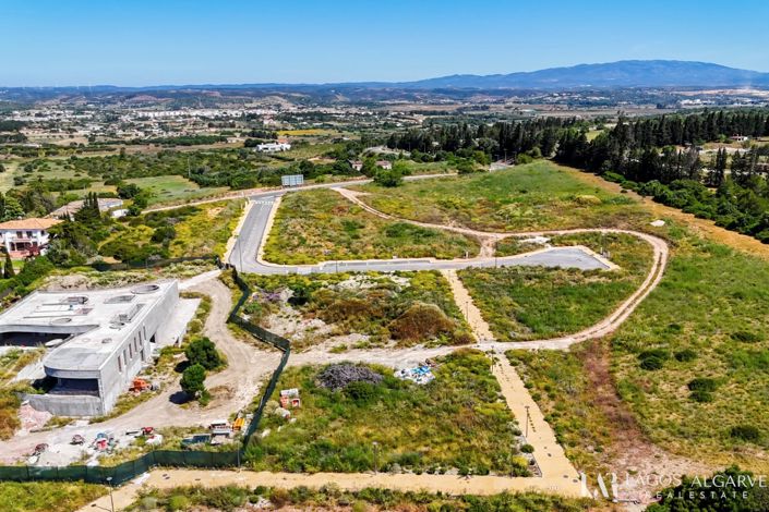 Image No.2-Terre à vendre à Lagos