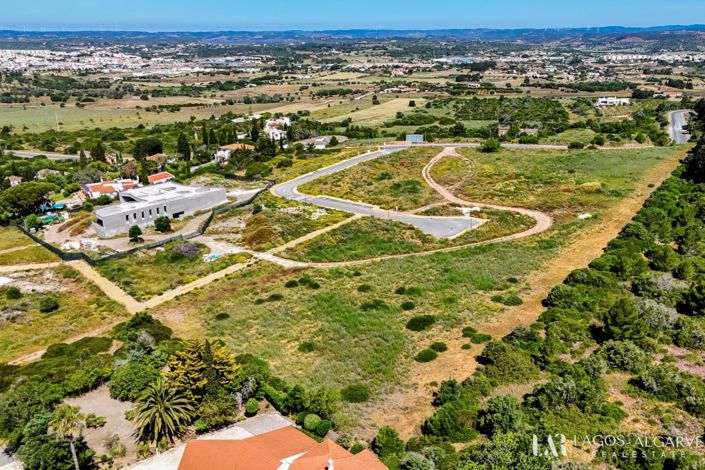 Image No.12-Terre à vendre à Lagos