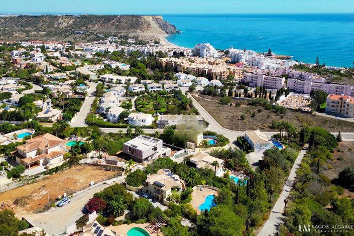 Image No.21-3 Bed Villa for sale