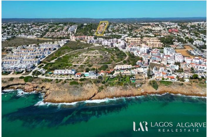 Image No.22-3 Bed Villa for sale