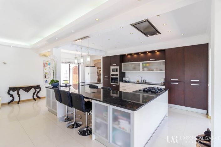 Image No.14-3 Bed Villa for sale