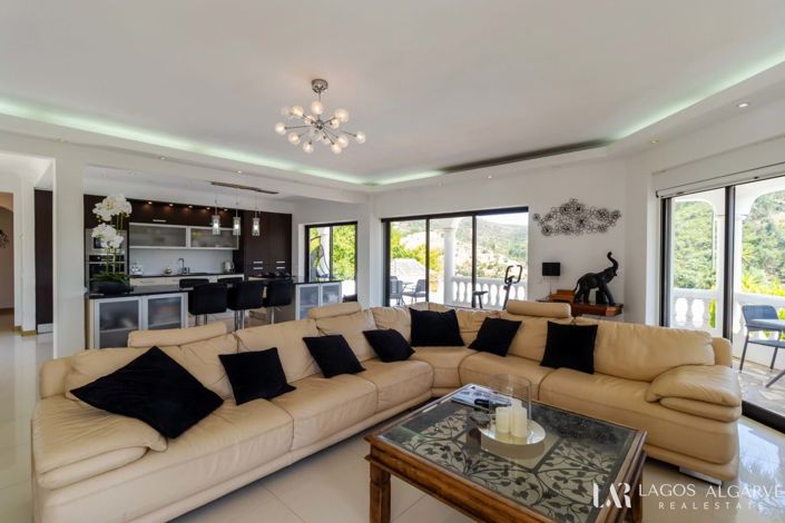 Image No.15-3 Bed Villa for sale