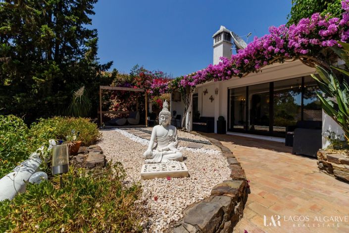 Image No.20-3 Bed Villa for sale