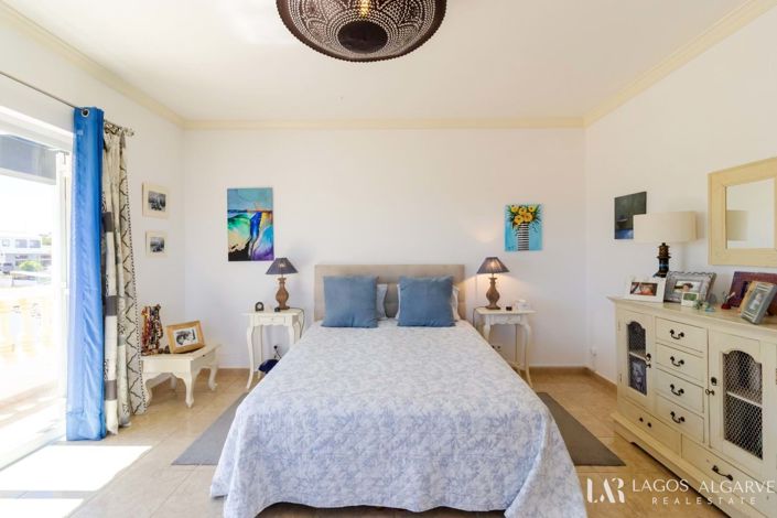 Image No.29-4 Bed Villa for sale