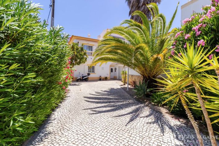 Image No.6-4 Bed Villa for sale